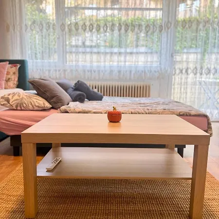 Mit Garten אינסברוק